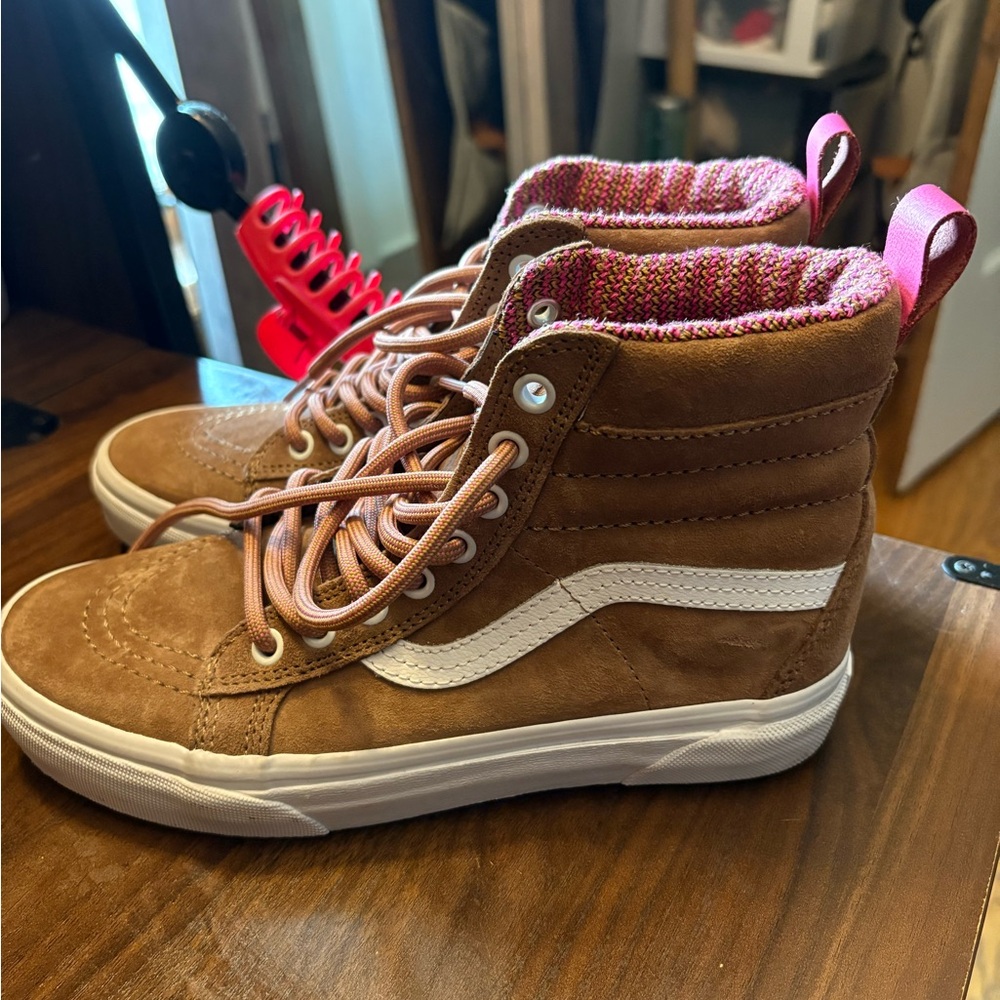 Tan/brown high top  suede vans